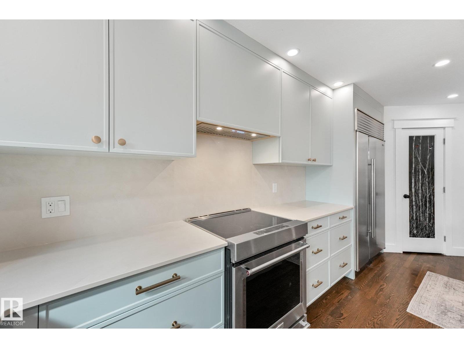 10974 126 ST NW - 13