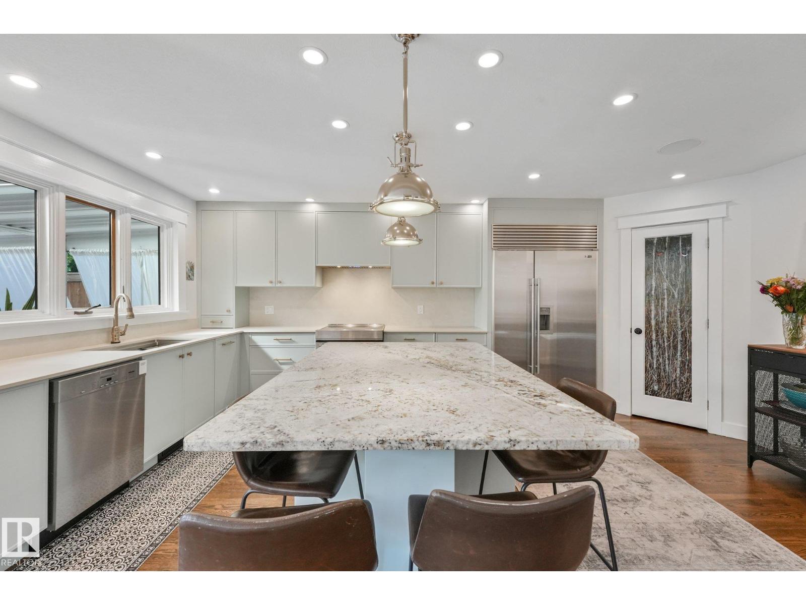 10974 126 ST NW - Image 9