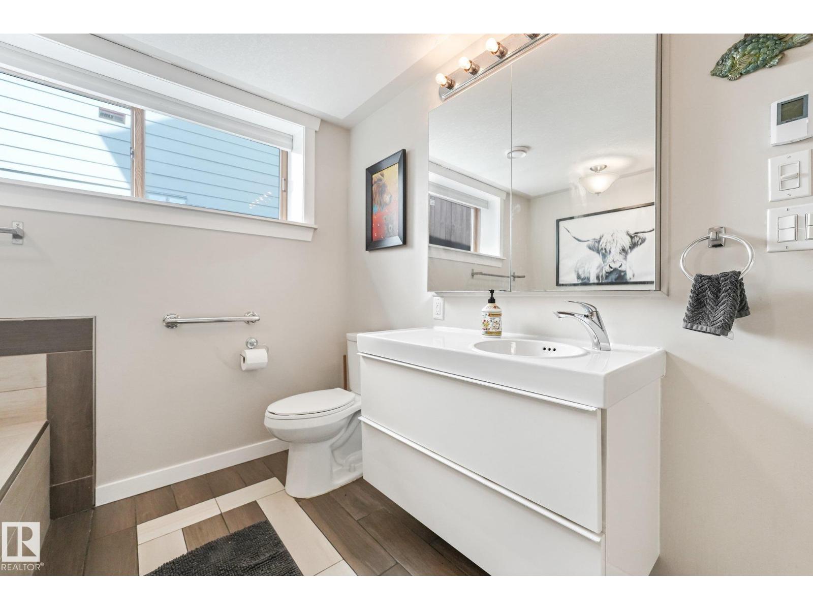 10974 126 ST NW - 54