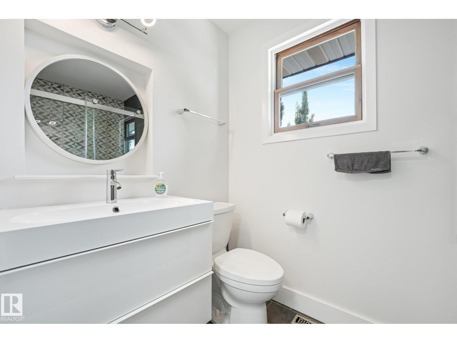 10974 126 ST NW - Image 38