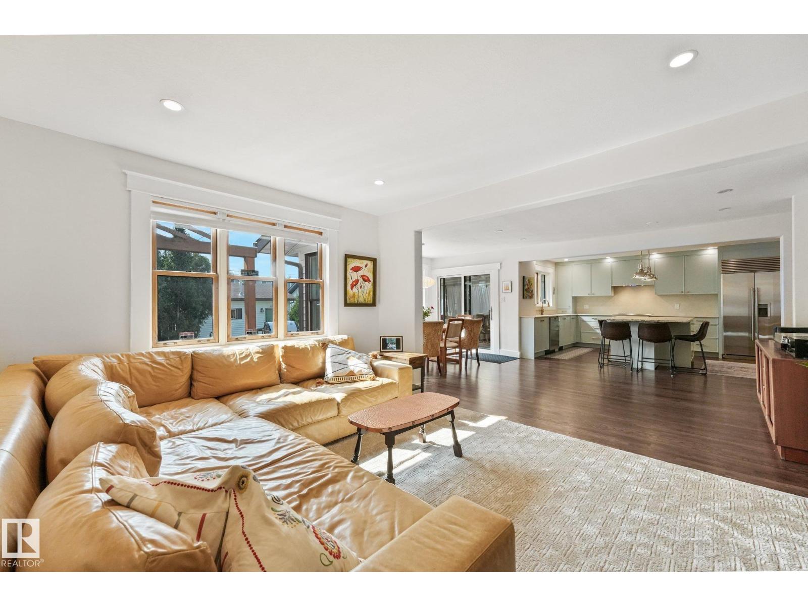 10974 126 ST NW - Image 22