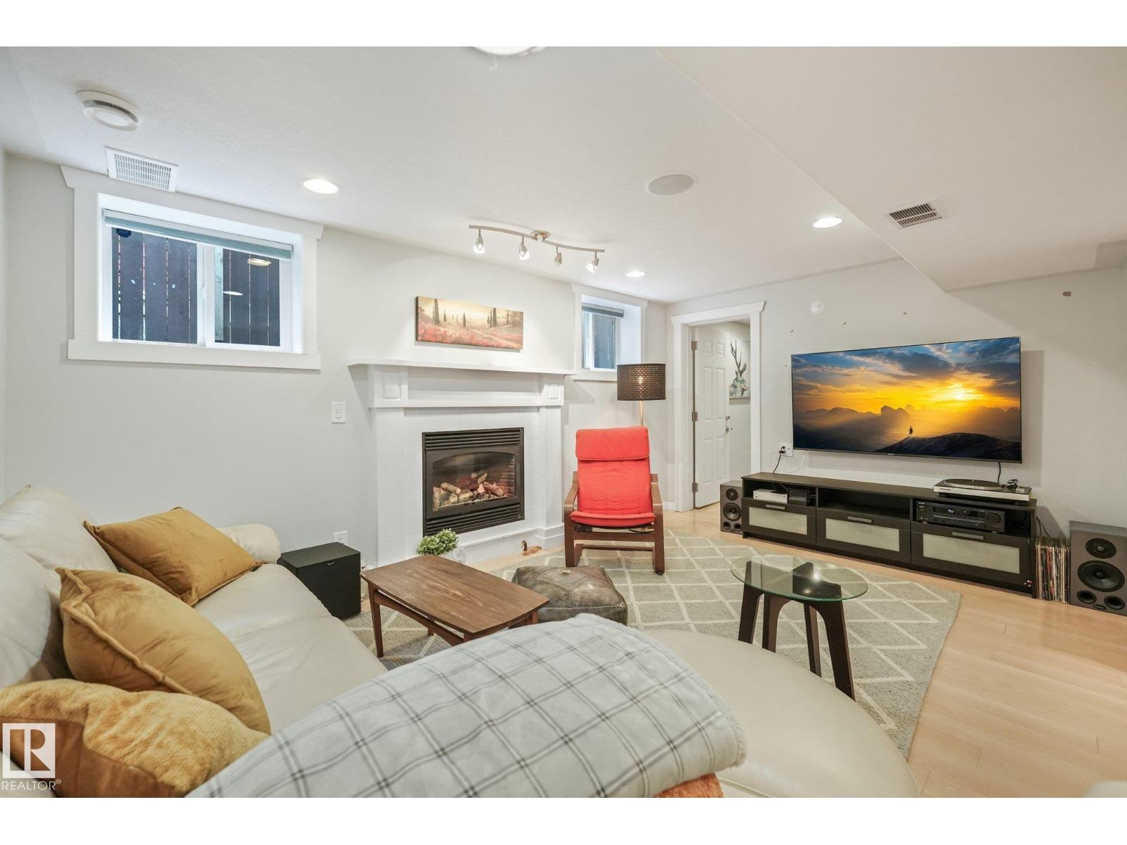10974 126 ST NW - Image 46