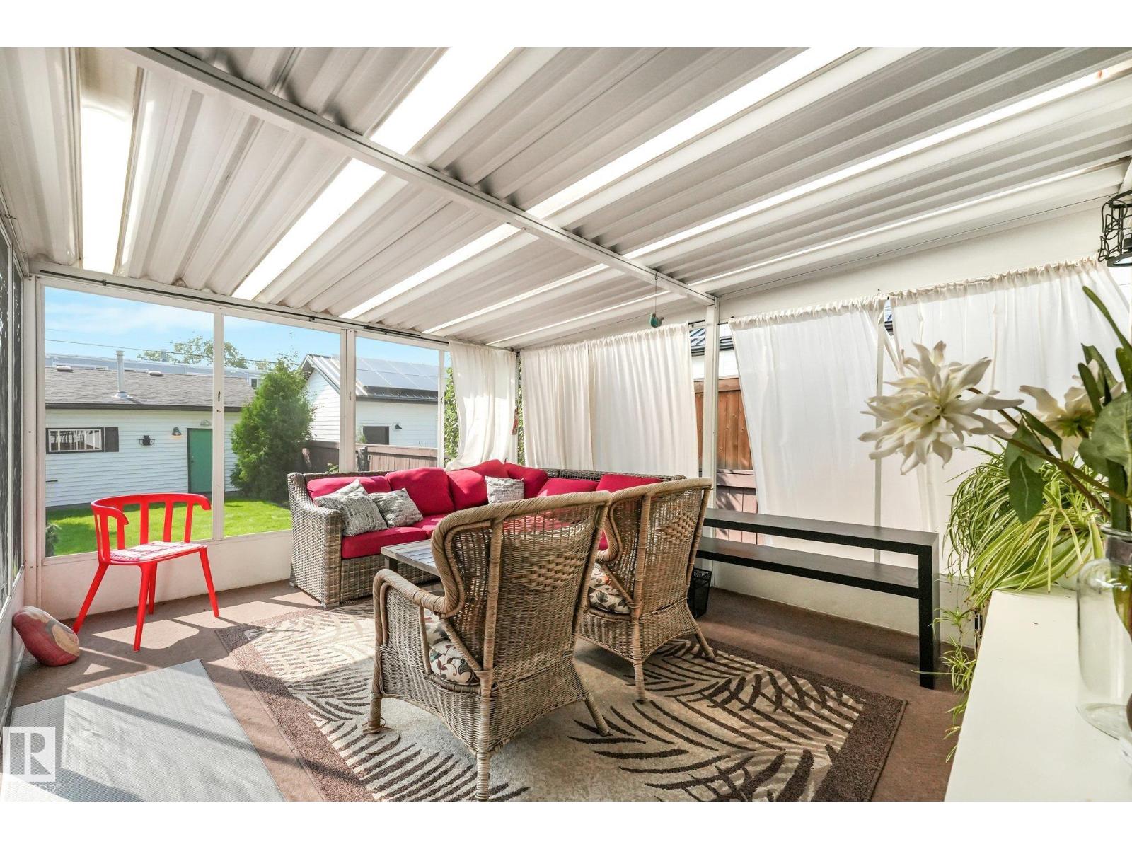 10974 126 ST NW - 66