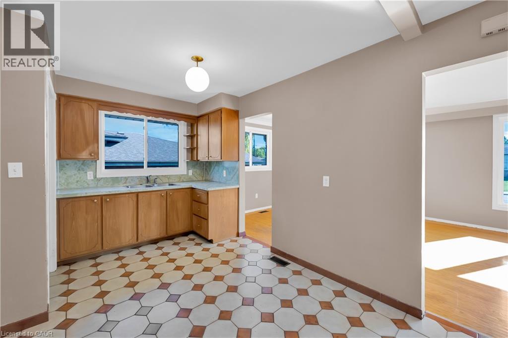 112 PURDY Crescent - 12