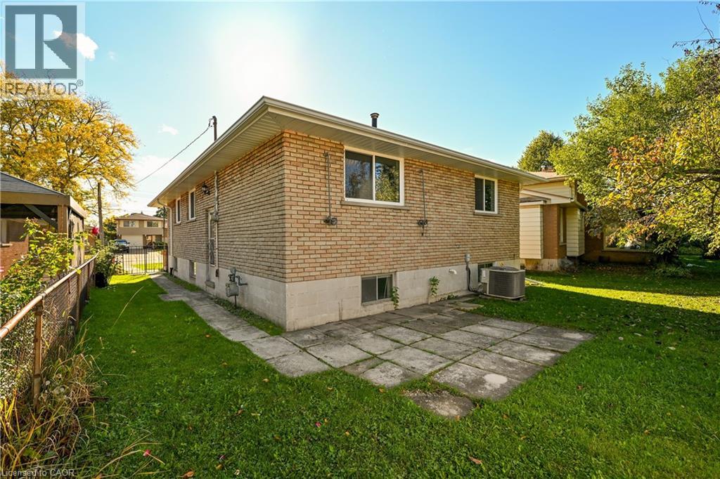 112 PURDY Crescent - 29