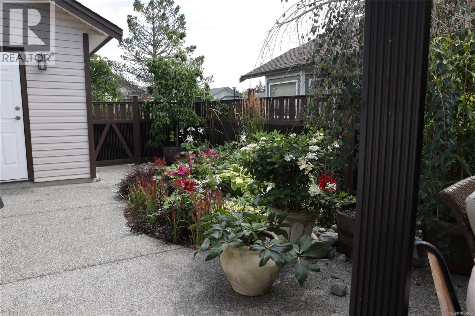 4064 Valewood Dr - Image 16