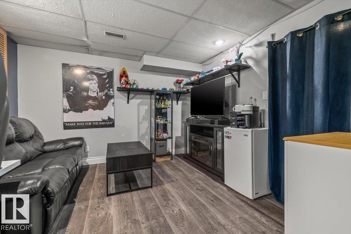 16551 116 ST NW - 42