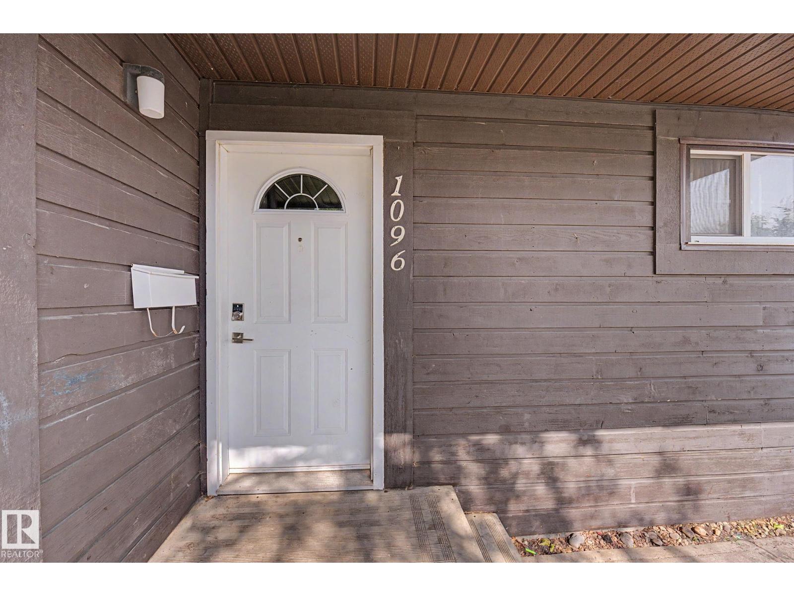 1096 KNOTTWOOD RD E NW - 2