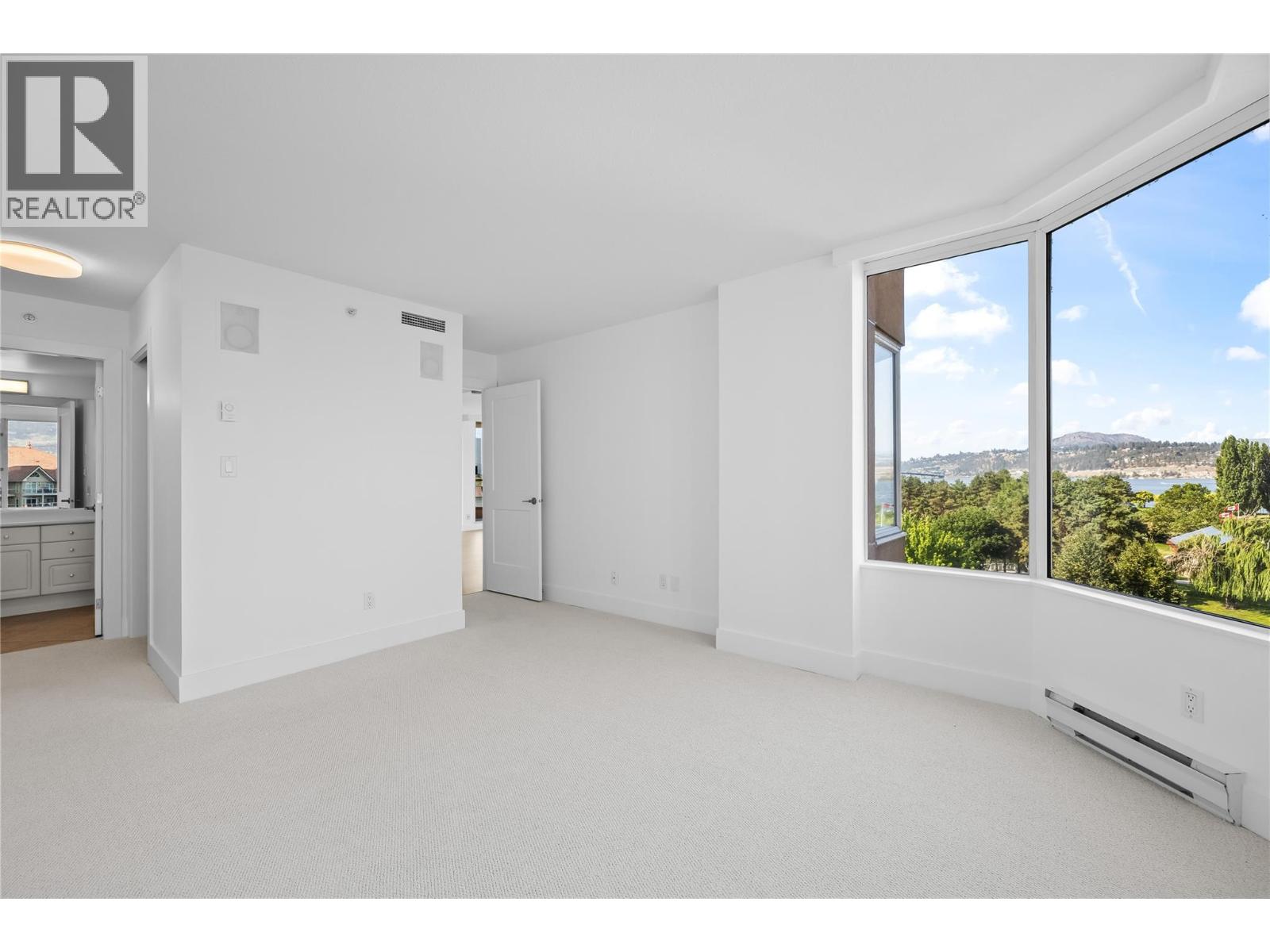 #701 1160 Sunset Drive - 35