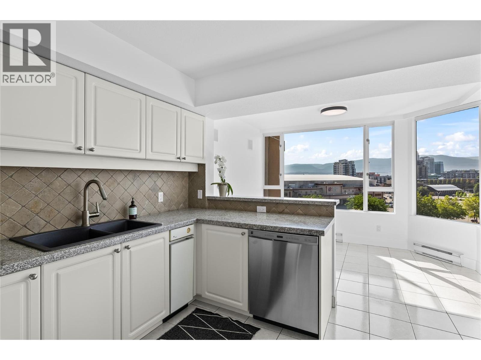 #701 1160 Sunset Drive - 29