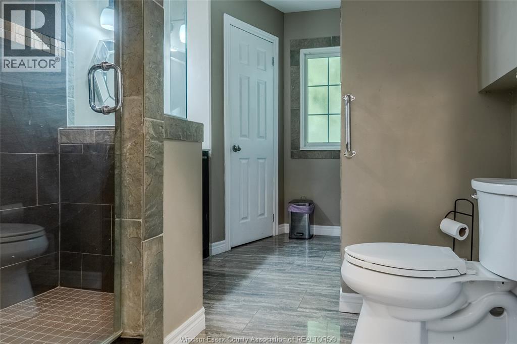 1242 Reaume ROAD - 17