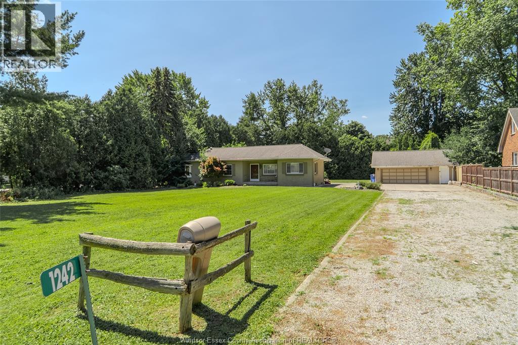 1242 Reaume ROAD - 2
