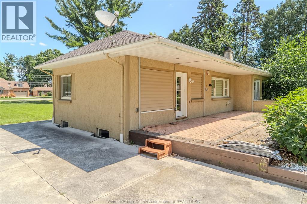 1242 Reaume ROAD - Image 22