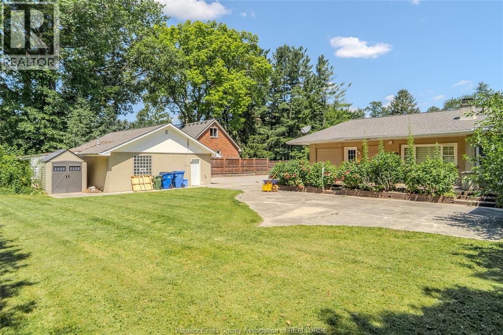 1242 Reaume ROAD - Image 23