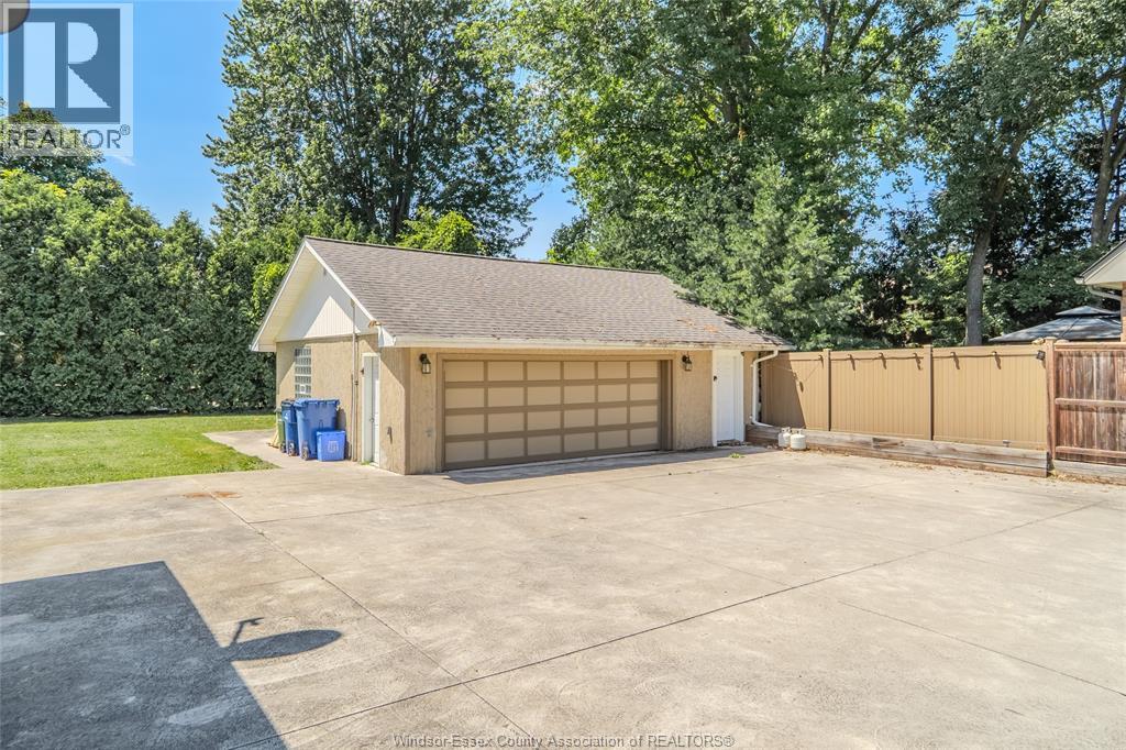 1242 Reaume ROAD - 27