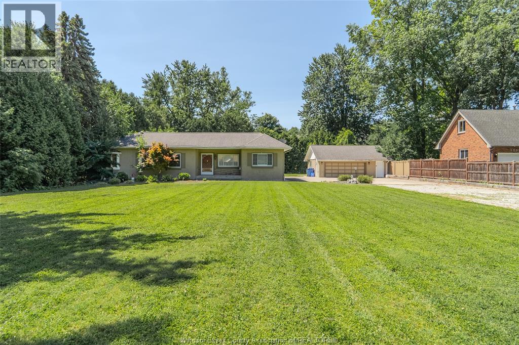 1242 Reaume ROAD - Image 35