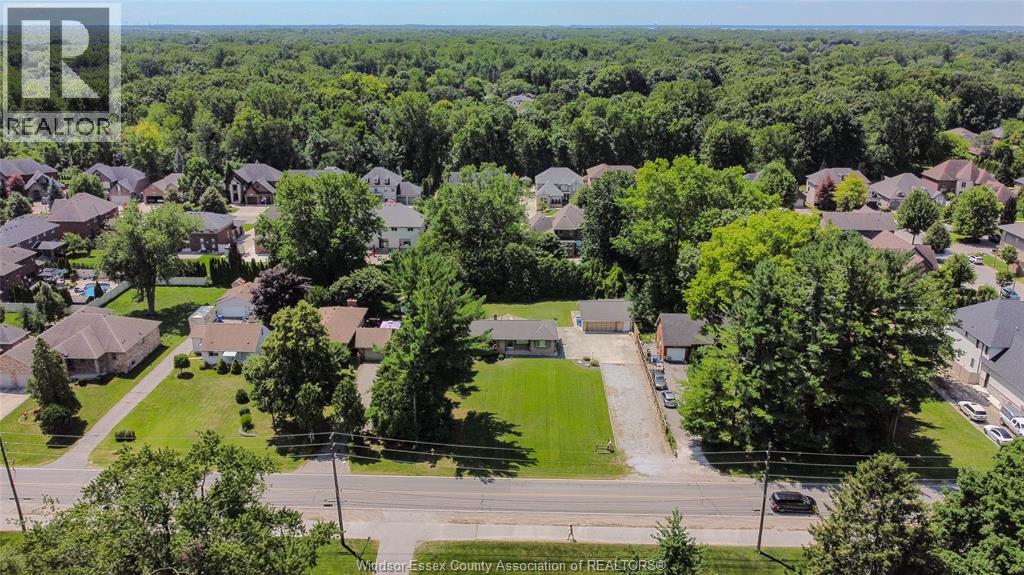1242 Reaume ROAD - 38