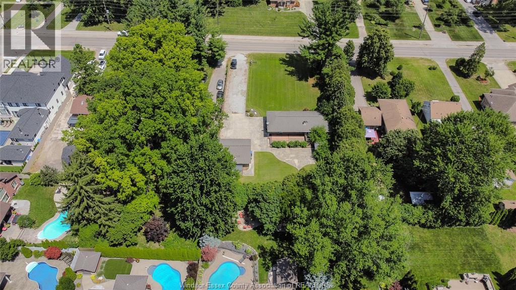 1242 Reaume ROAD - Image 45