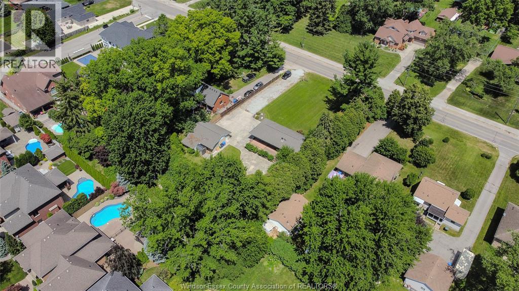 1242 Reaume ROAD - 46
