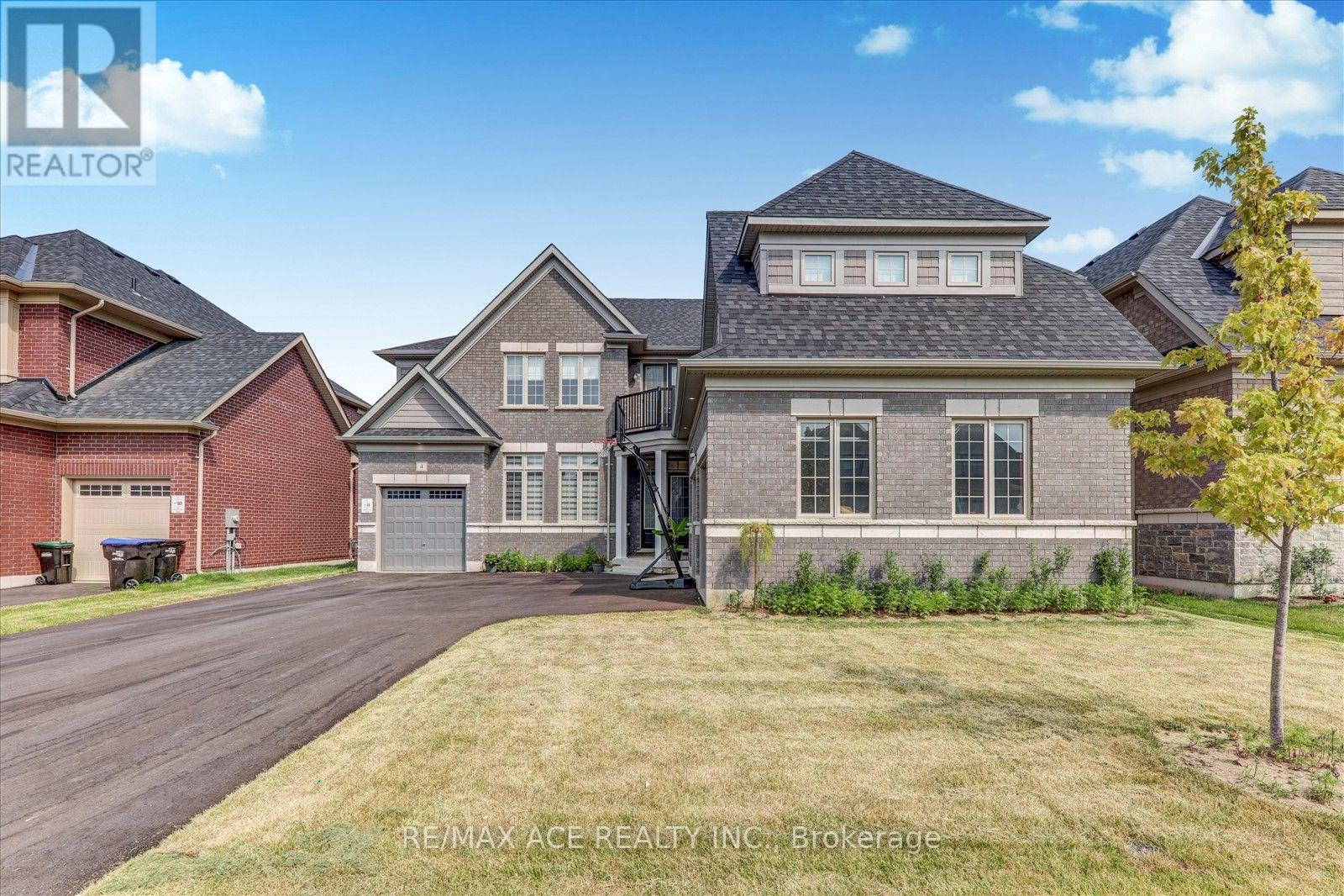 4 EMERALD GROVE - 8