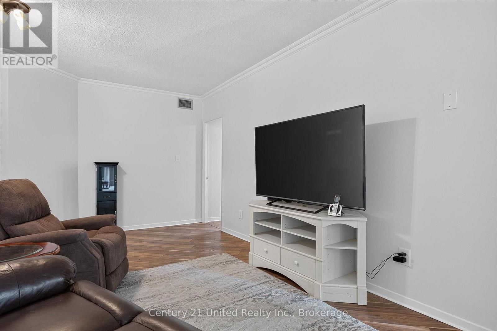 #203 1818 CHERRYHILL ROAD - Image 16
