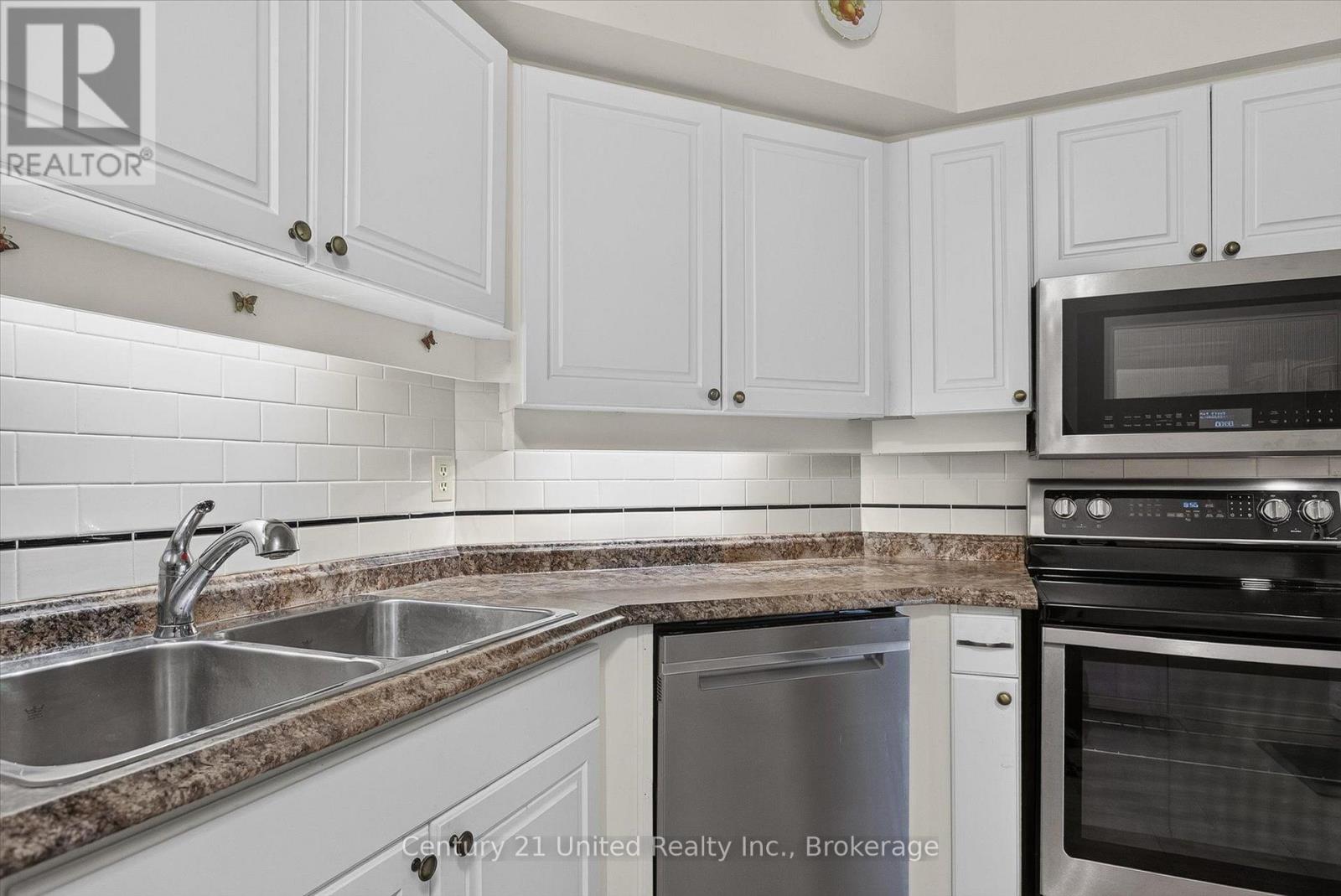 #203 1818 CHERRYHILL ROAD - Image 8