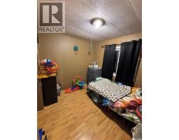 68 Spencer Drive, Kindersley, SK S0L1S1 Photo 16