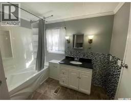 68 Spencer Drive, Kindersley, SK S0L1S1 Photo 20