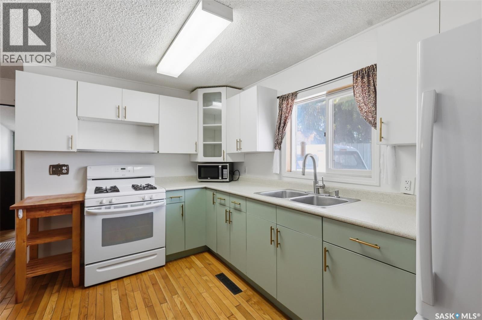 925 L AVENUE S - 13
