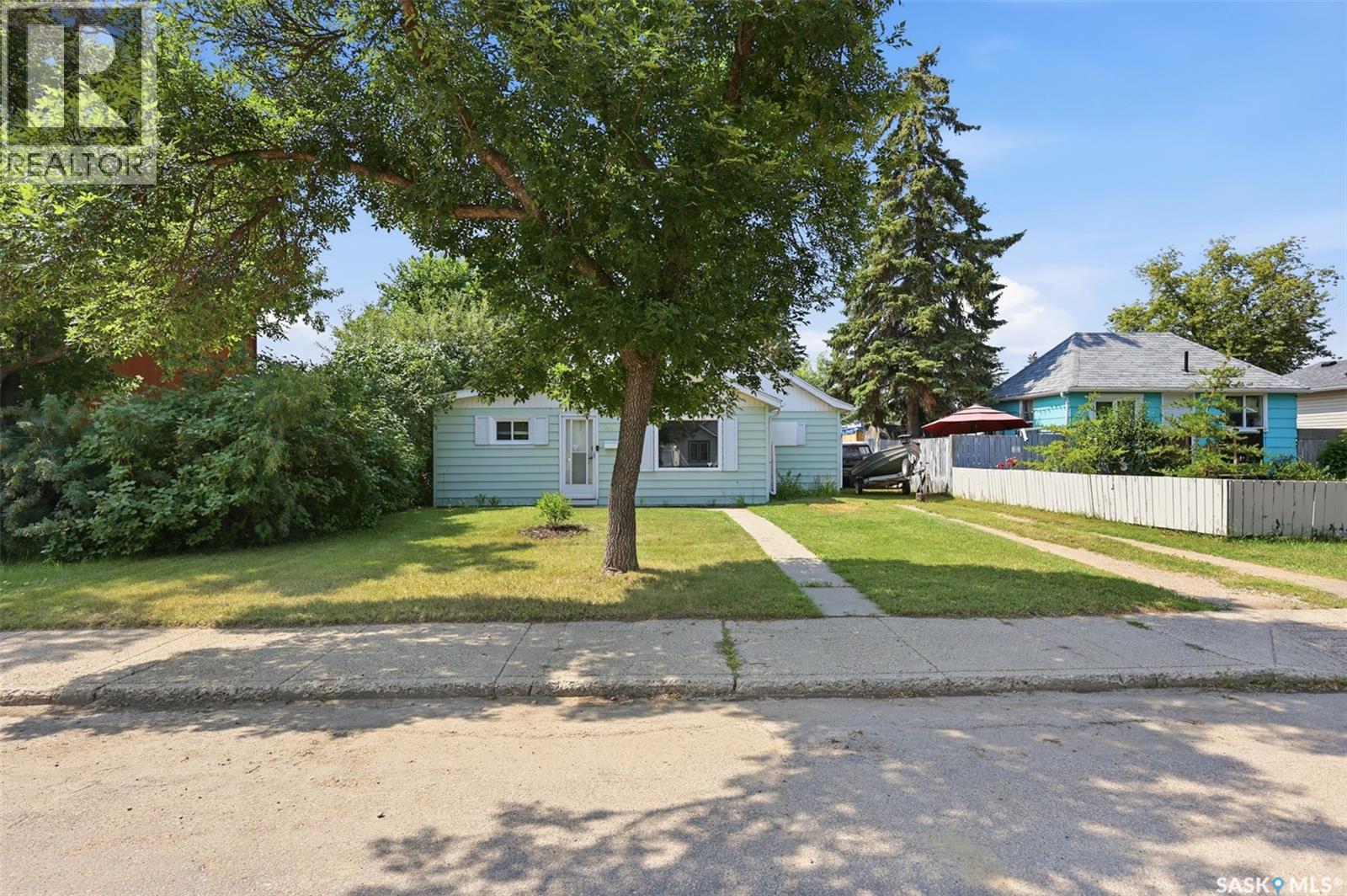 925 L AVENUE S - 2