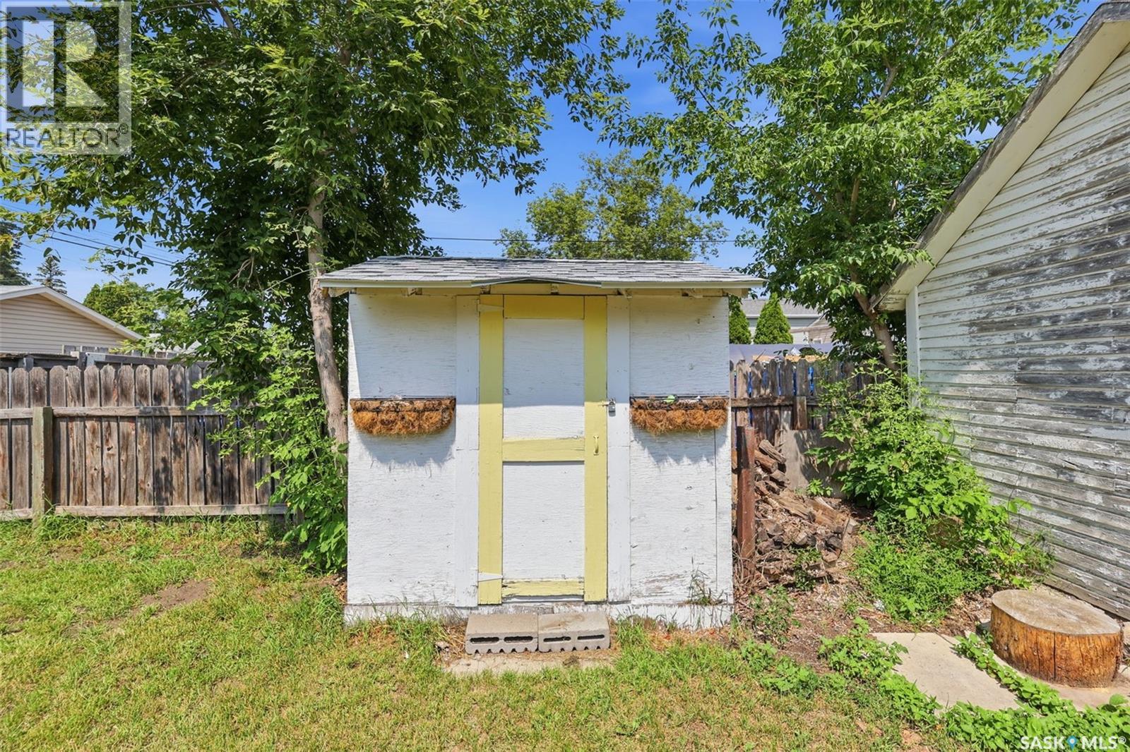 925 L AVENUE S - 32