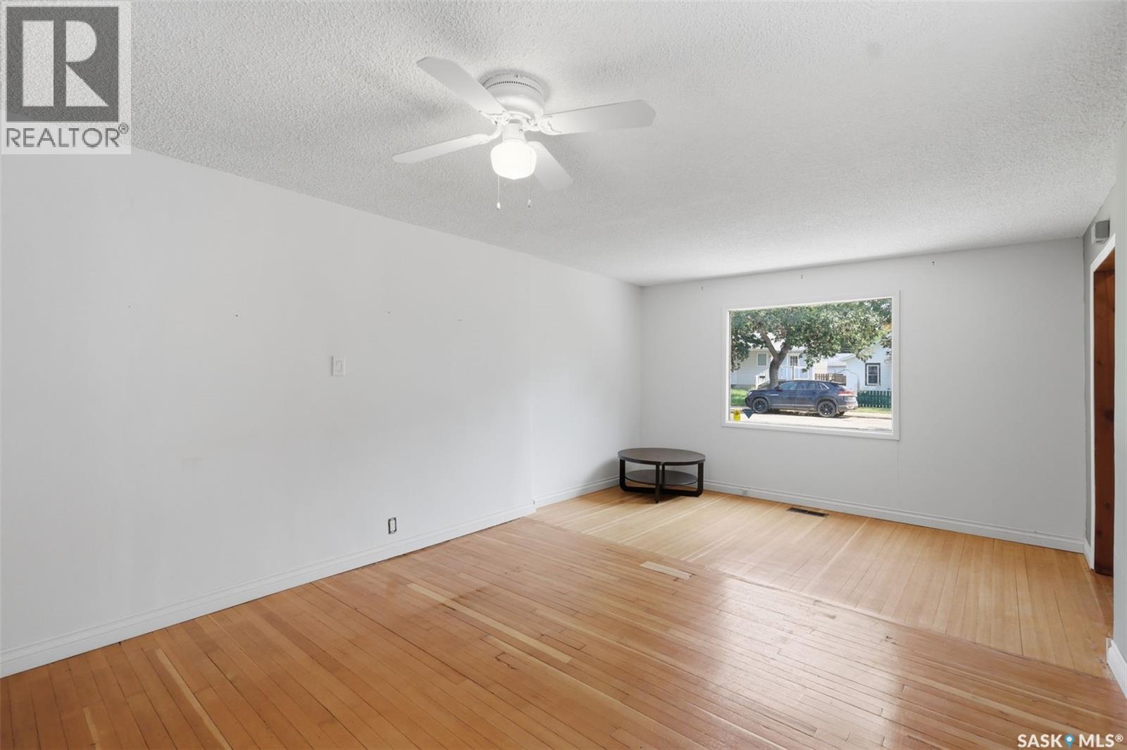 925 L AVENUE S - 9