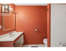 925 L Avenue S, Saskatoon, SK S7M2J2 Photo 16