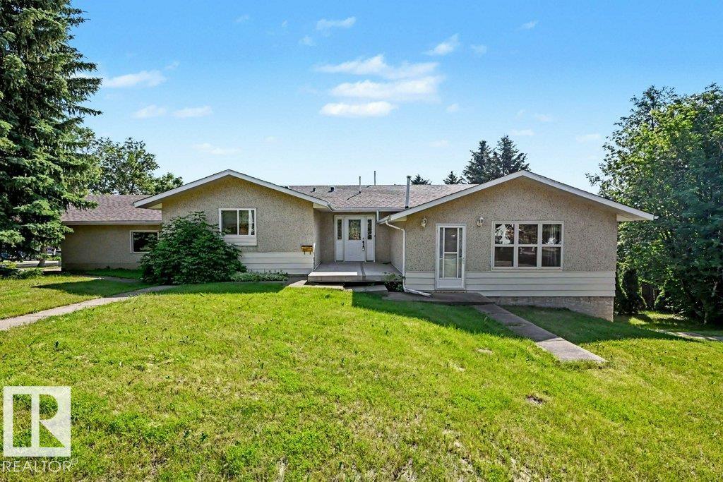 26 LOUISBOURG PL, Lacombe Park, St. Albert photo 2