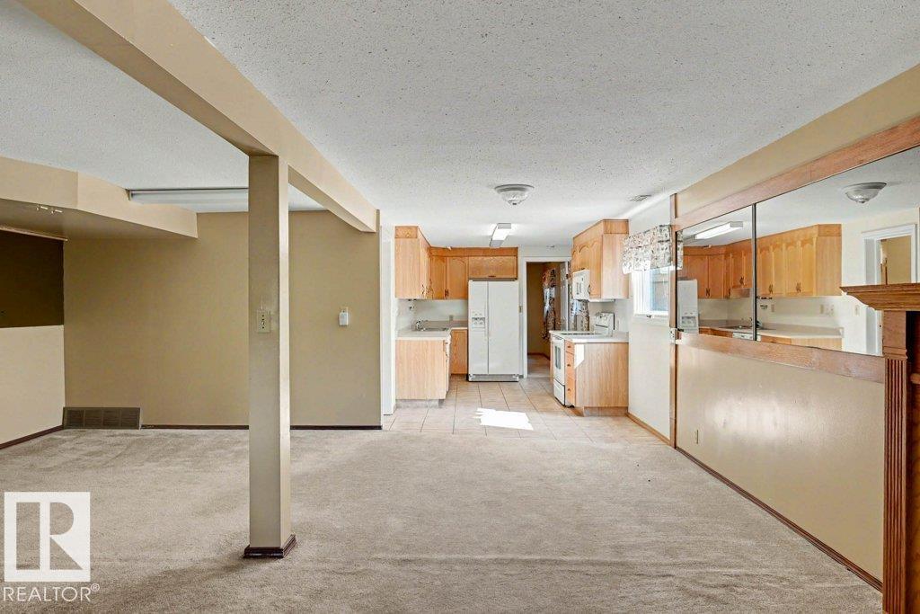 26 LOUISBOURG PL - 39