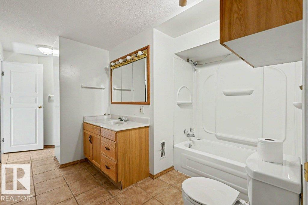 26 LOUISBOURG Place - Photo 47