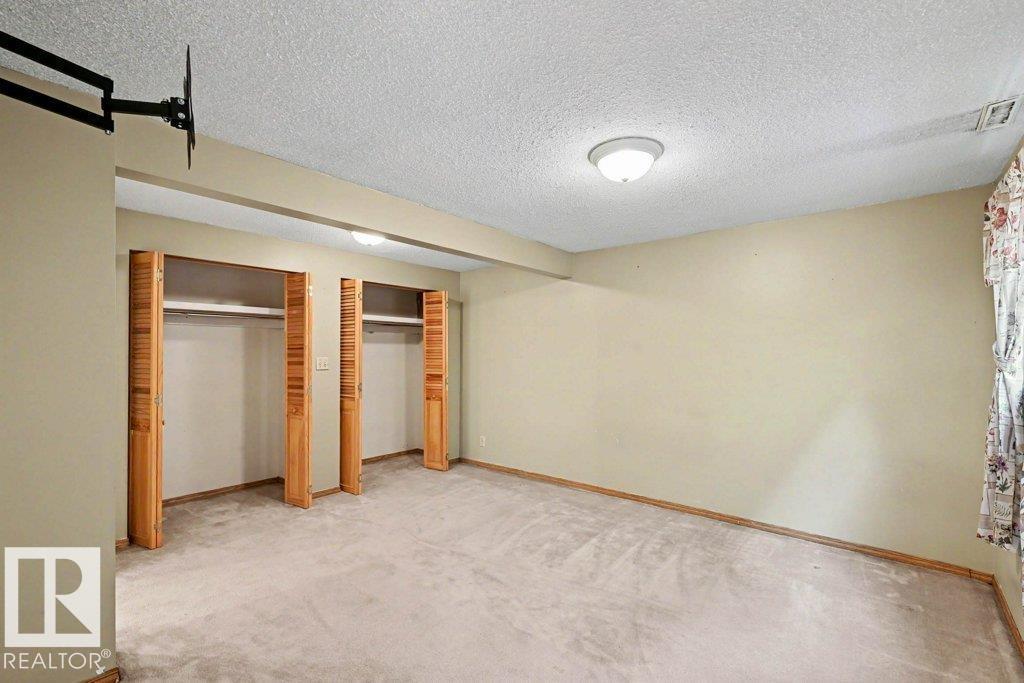 26 LOUISBOURG PL - 44