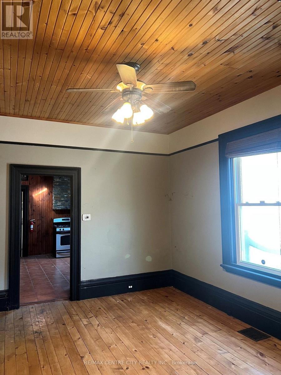 151 CLARENCE STREET - 4