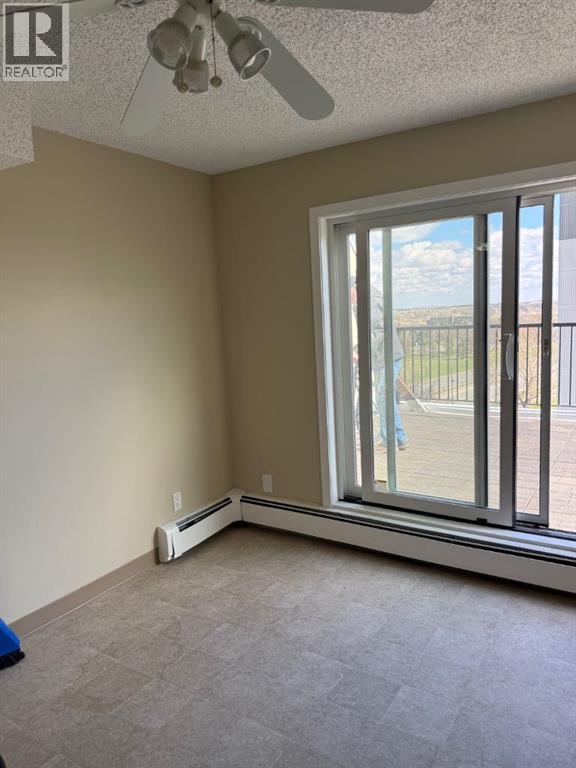 #921 21 Berkeley Place W - 18