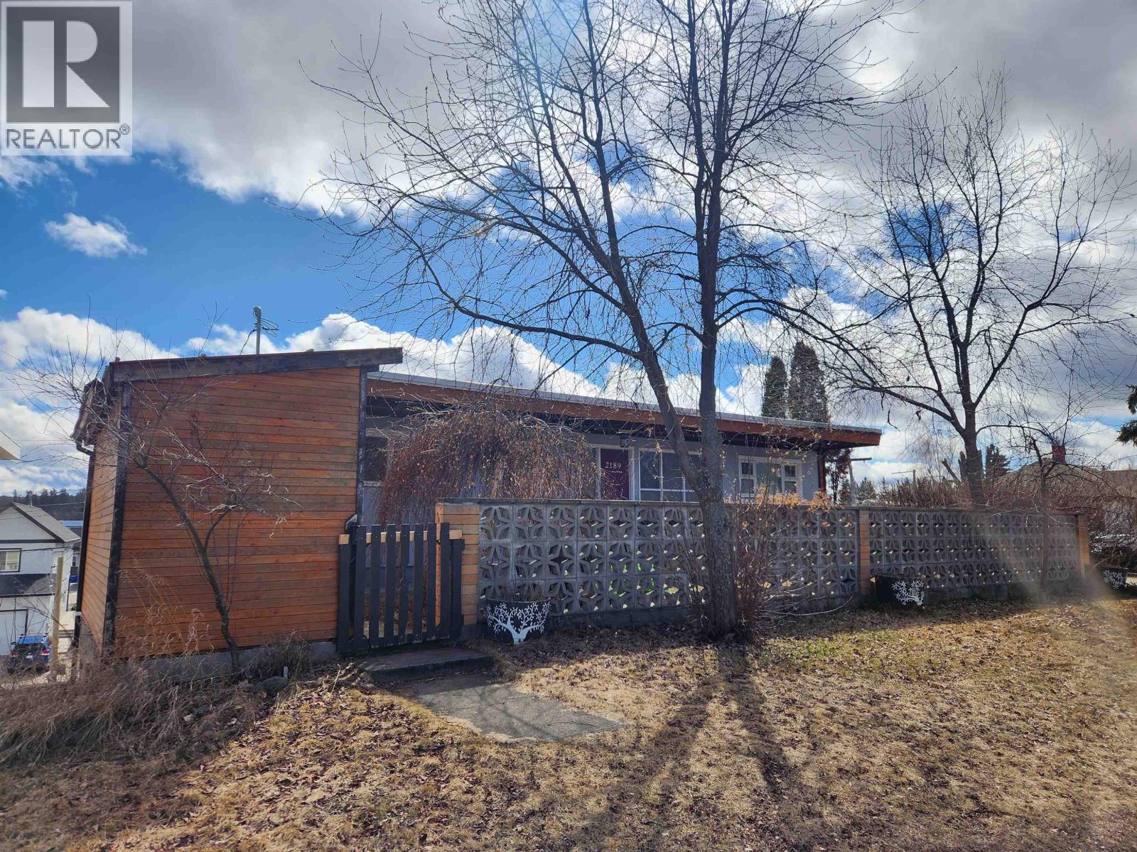 2189 MCBRIDE CRESCENT - 2