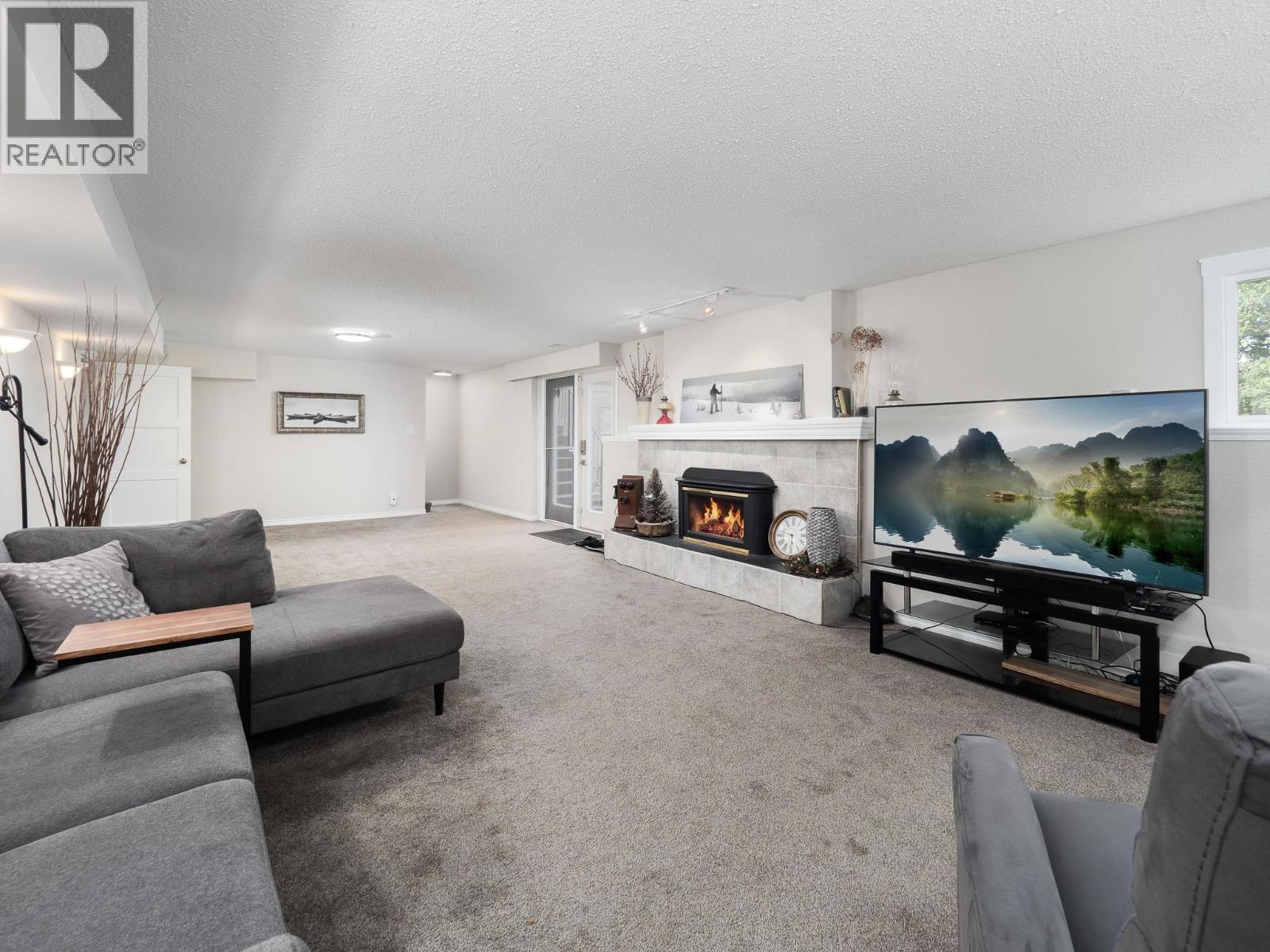 5522 DALHOUSIE DRIVE - 17