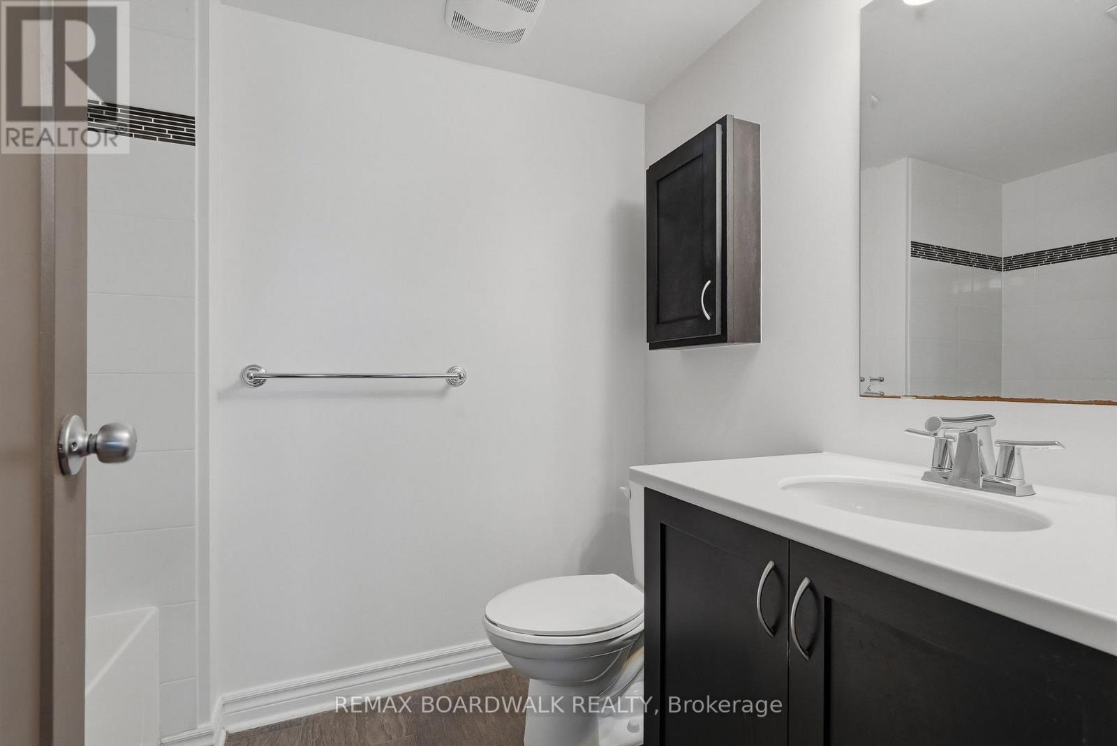 House for Rent in Ottawa – 2330 ESPRIT DRIVE, Ottawa – By Peter Sagos - Image 8