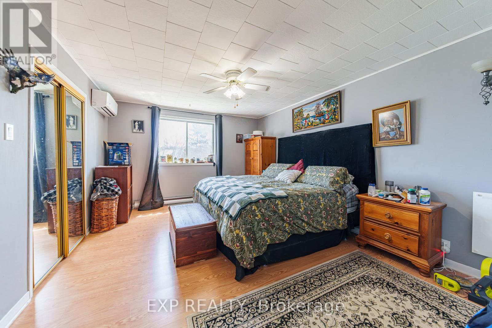 4612 STE CATHERINE STREET - 13