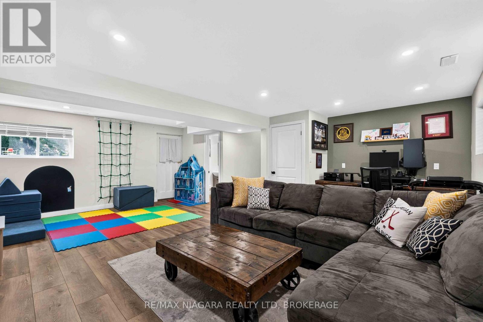 41 OLD COACH ROAD - Image 19