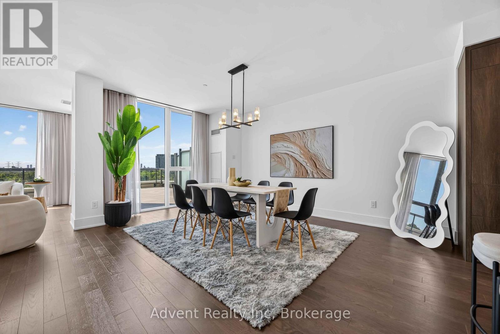 #518 30 INN ON THE PARK DRIVE - 23