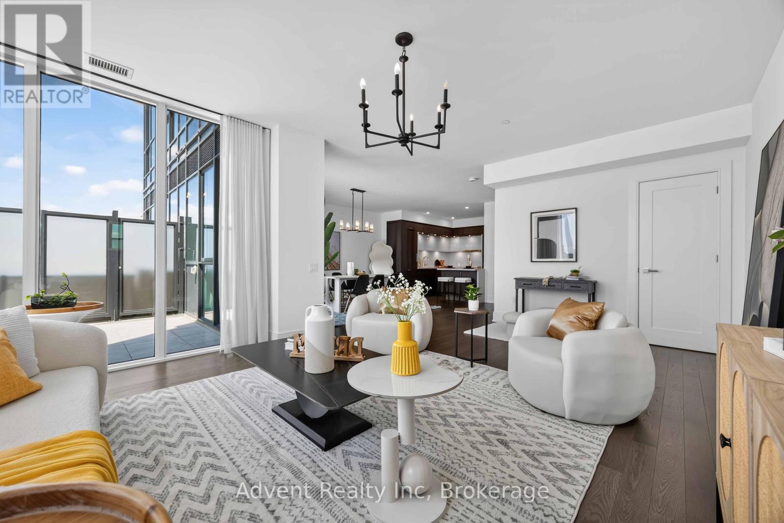 #518 30 INN ON THE PARK DRIVE - 25