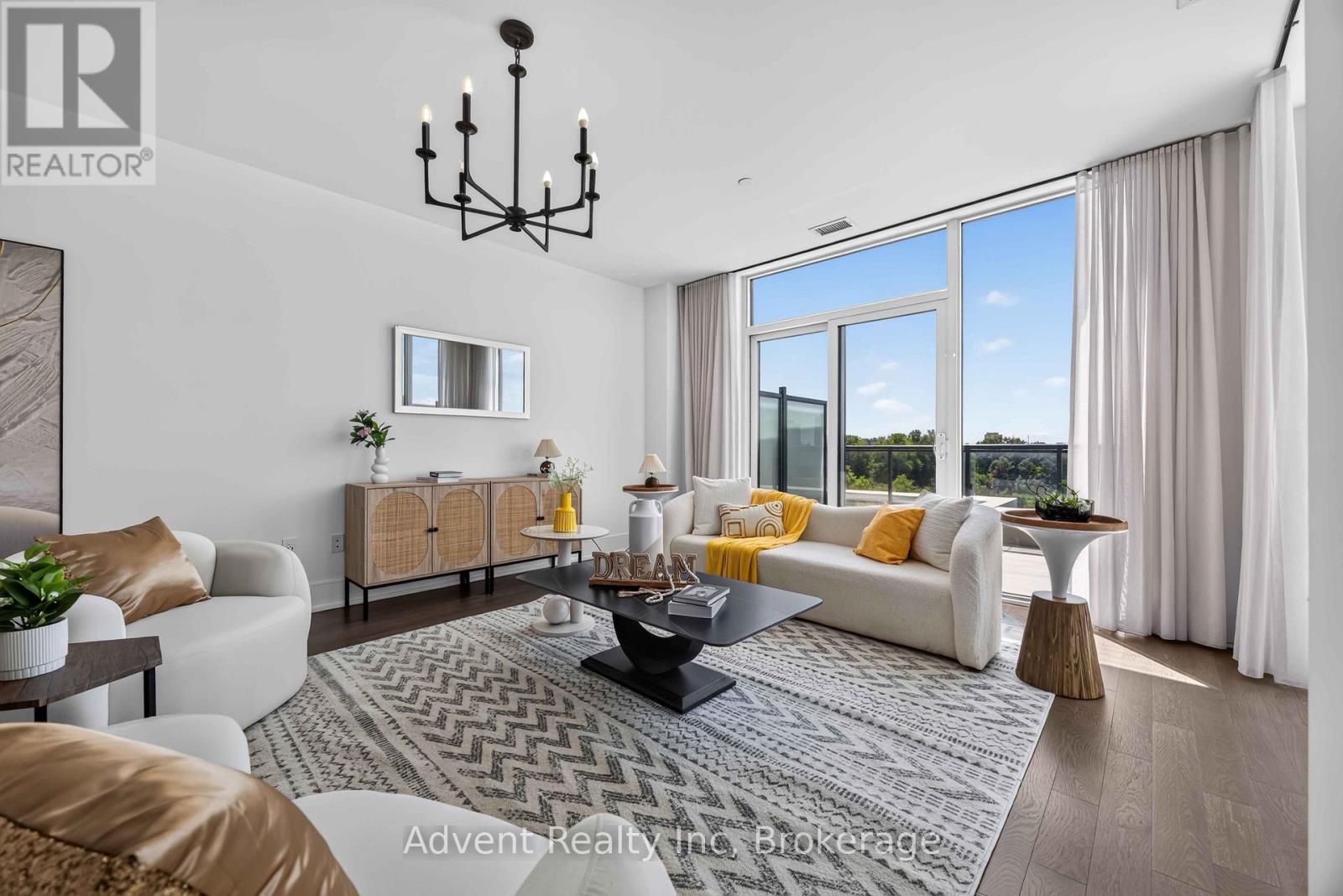 #518 30 INN ON THE PARK DRIVE - 28