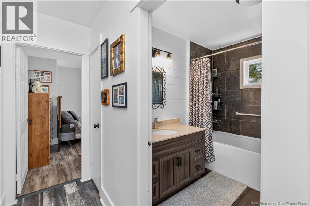 35 Needle Street - Image 32