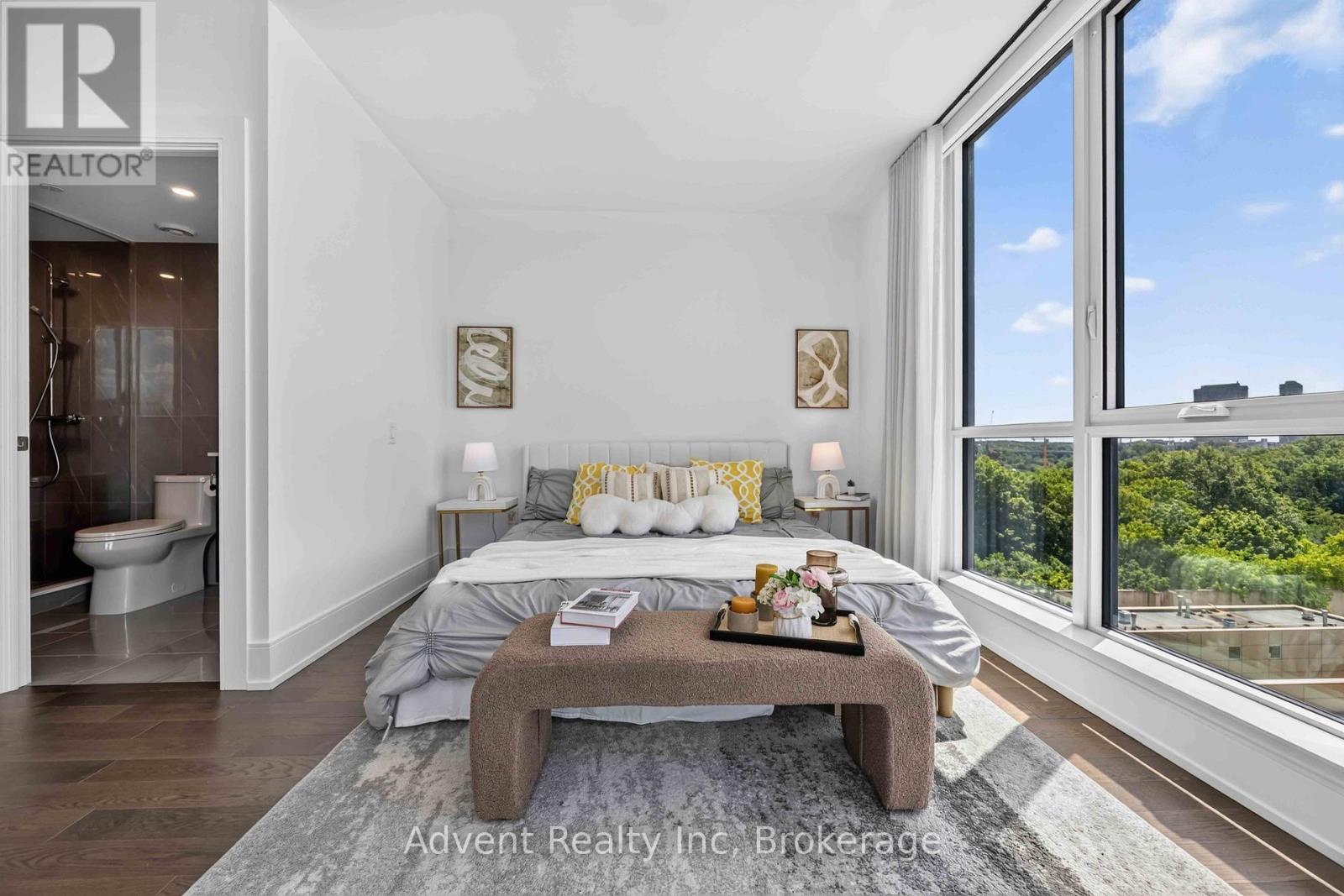 #518 30 INN ON THE PARK DRIVE - 39