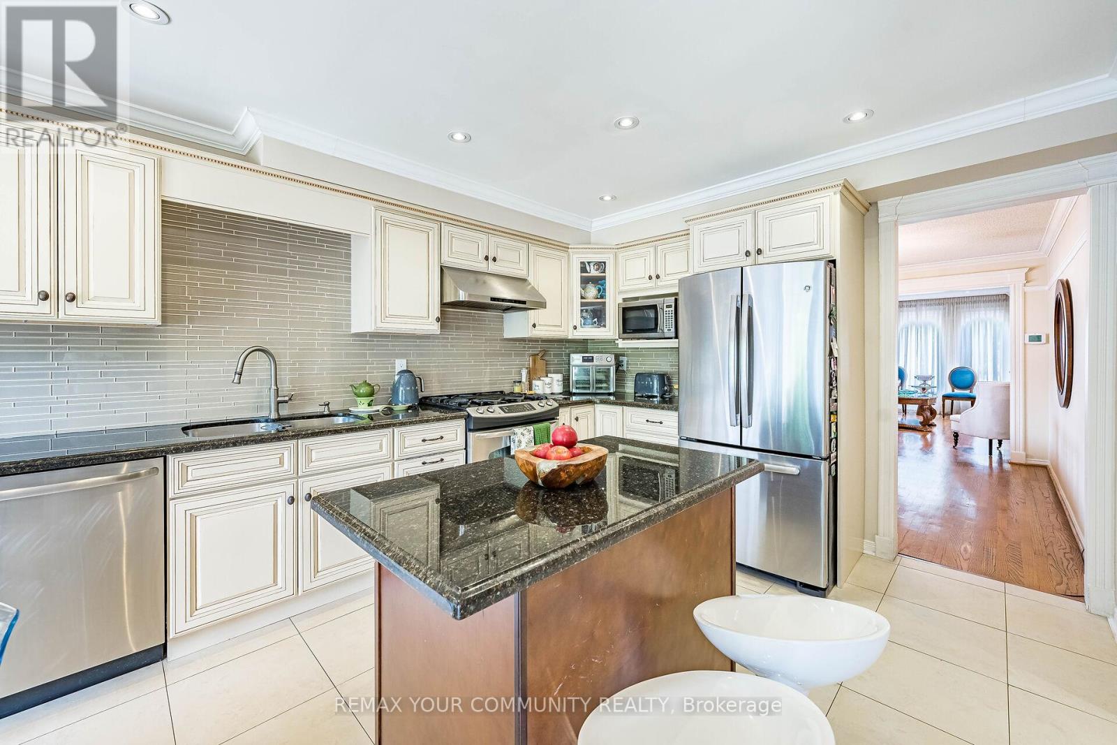 16 VALLEYVIEW ROAD - 10